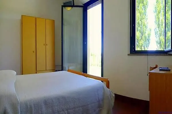 Daniela 2* 费拉拉