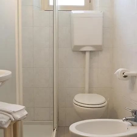 Hotel Daniela 2*